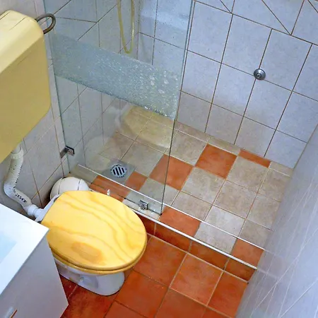 Anna Apartment *