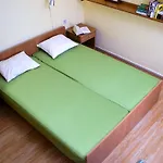 Anna Apartment *