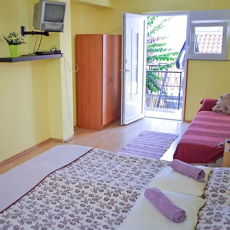 Anna Apartmán *